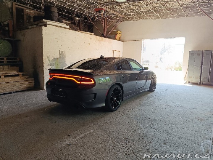 Dodge Charger 6,4   SRT Daytona edition 1800