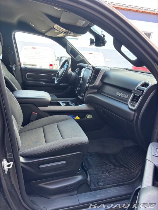 Ostatní značky Ostatní modely RAM 1500 5,7   HEMI BIGHORN 2021 2021