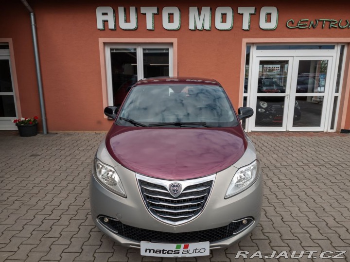 Lancia Y Ypsilon 63kW 0.9 TwinAir 2012