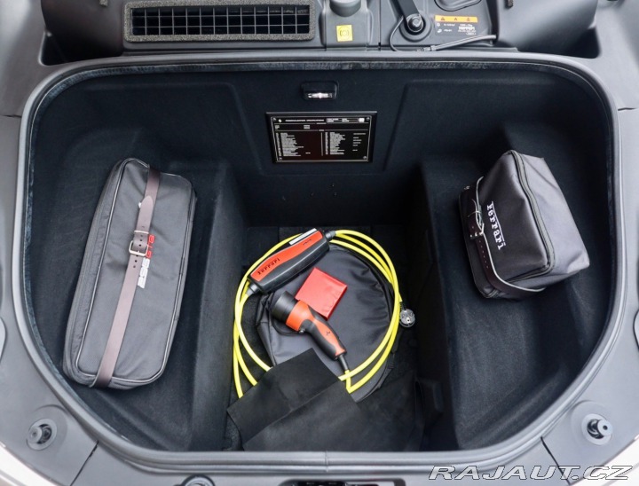 Ferrari 296 GTB ehybrid 610KW, AT, A 2023
