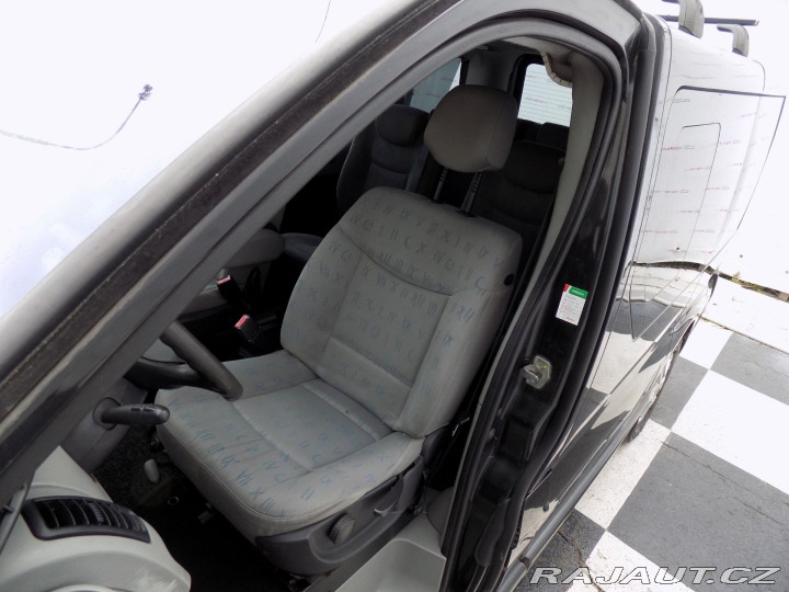 Renault Trafic 2.5DCi/Generation/7míst/K 2005