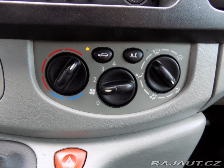 Renault Trafic 2.5DCi/Generation/7míst/K 2005