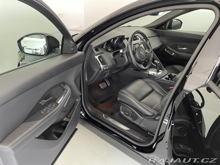Jaguar E-Pace 2.0 R-Dynamic 2018