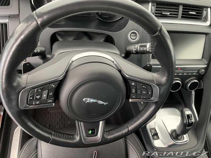 Jaguar E-Pace 2.0 R-Dynamic 2018
