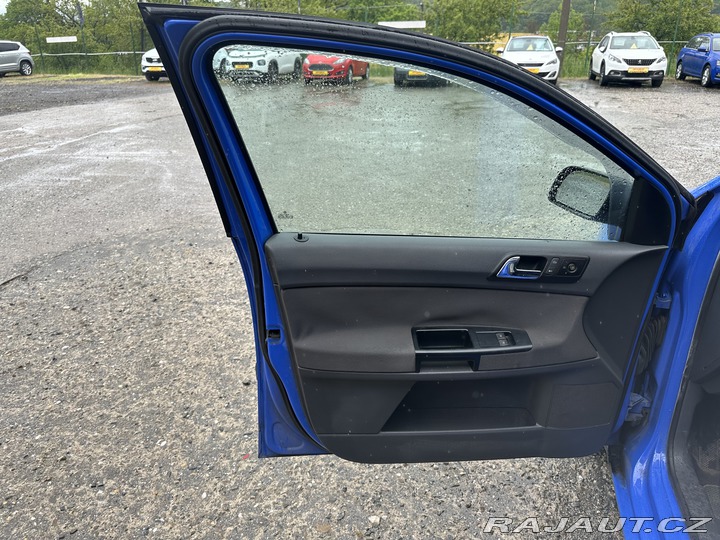 Volkswagen Polo 1.2i původ Česká Republik 2002