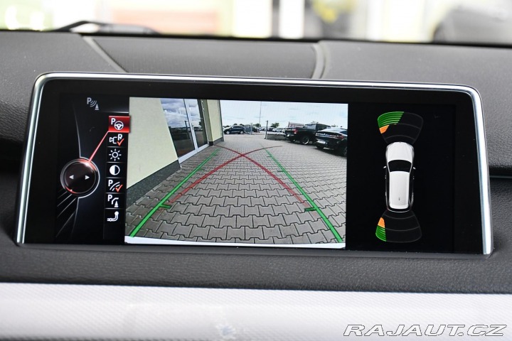 BMW X5 xDrive40d HUD ČR 2xALU 2016