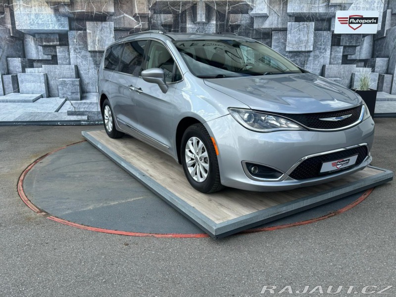 Chrysler Pacifica 3.6i, 214KW, BLIS