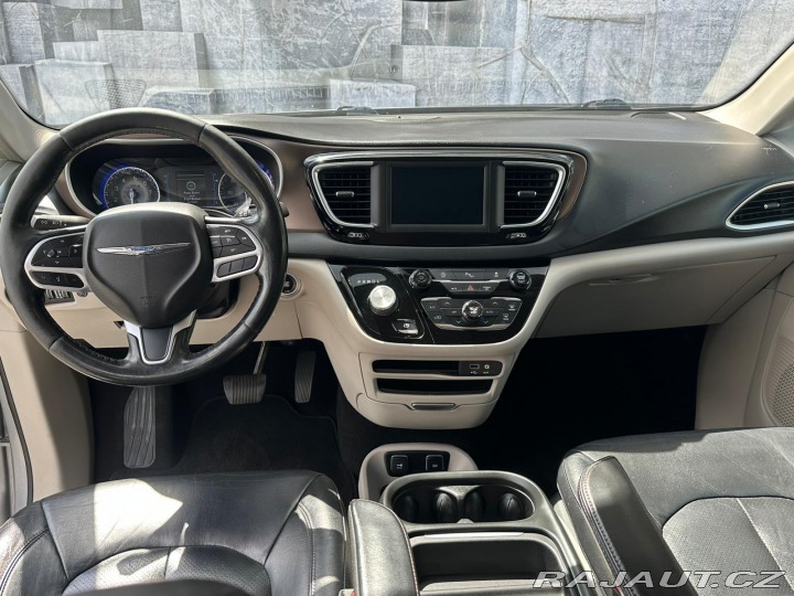 Chrysler Pacifica 3.6i, 214KW, BLIS 2019