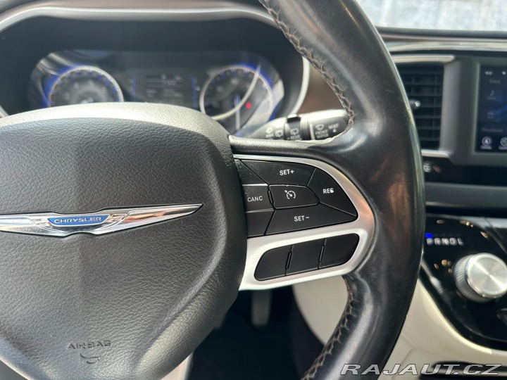 Chrysler Pacifica 3.6i, 214KW, BLIS 2019