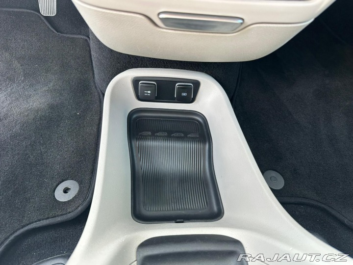 Chrysler Pacifica 3.6i, 214KW, BLIS 2019