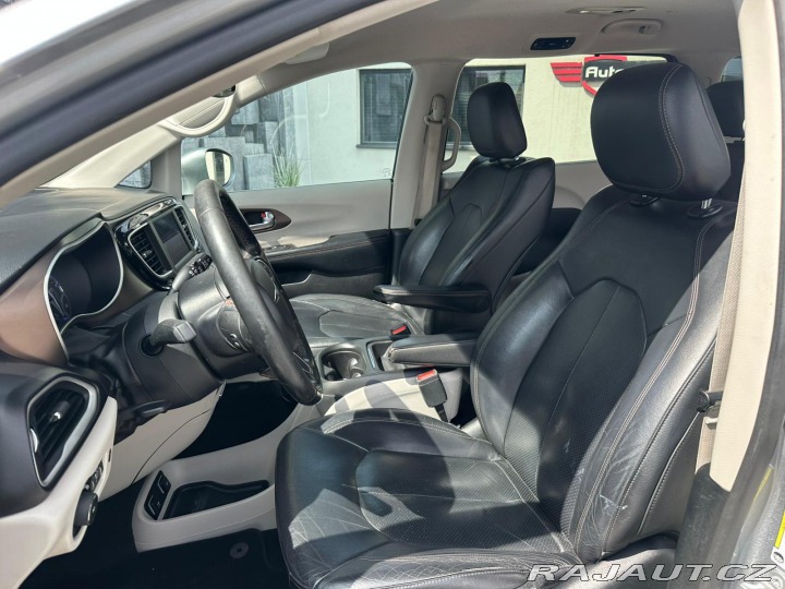 Chrysler Pacifica 3.6i, 214KW, BLIS 2019