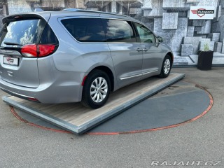 Chrysler Pacifica 3.6i, 214KW, BLIS 2019