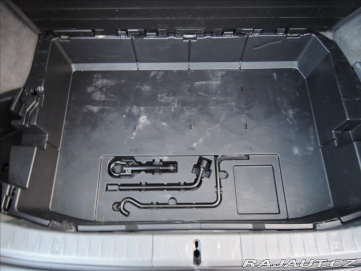 Toyota Prius 1,5 VVT-i THSII 1.maj. Se 2005