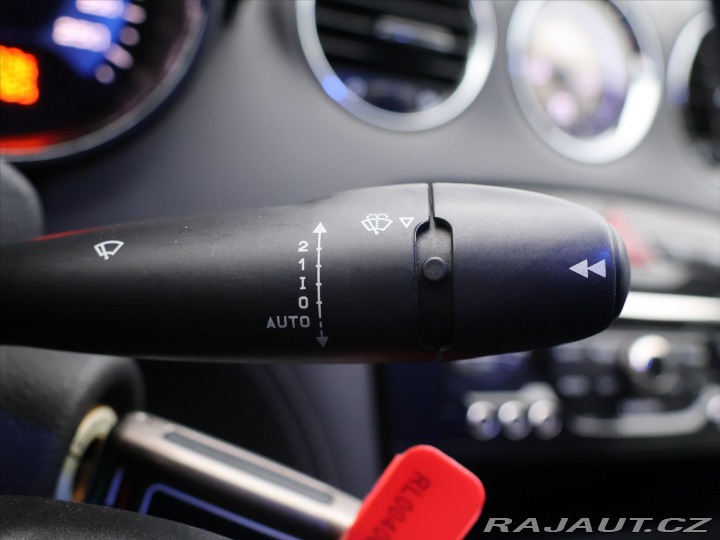 Peugeot RCZ 1,6 16V 147kW Allure Navi 2013