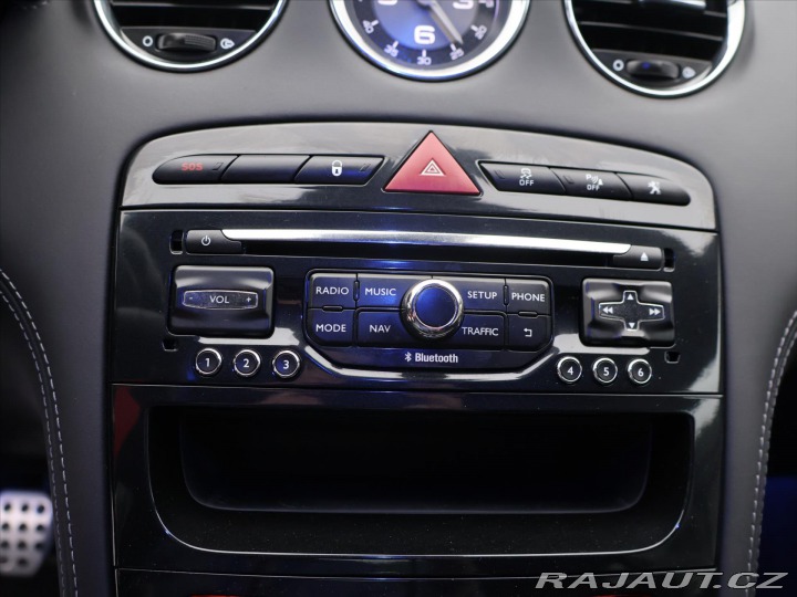 Peugeot RCZ 1,6 16V 147kW Allure Navi 2013