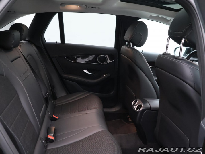 Mercedes-Benz GLC 2,0 200 4Matic DPH CZ 1.M 2022