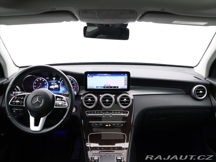 Mercedes-Benz GLC 2,0 200 4Matic DPH CZ 1.M 2022