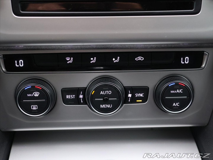 Volkswagen Passat 1.4 TSI 110kW LED DSG Taž 2016