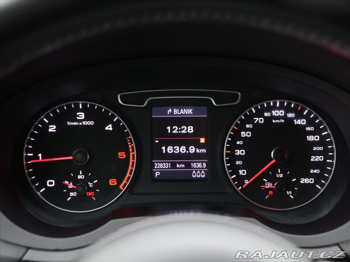 Audi Q3 2.0 TDI 130kW quattro S-L 2011