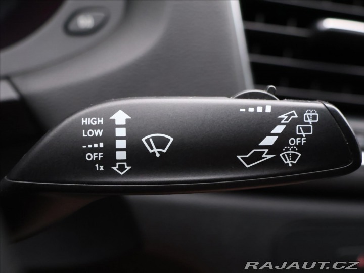 Audi Q3 2.0 TDI 130kW quattro S-L 2011