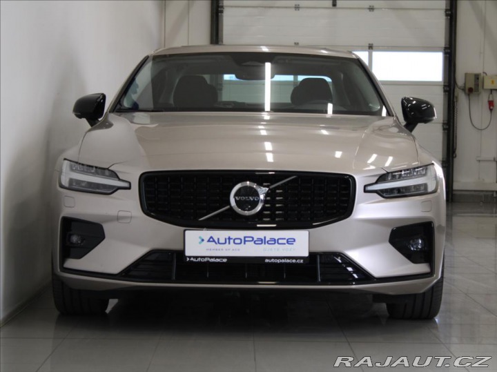 Volvo S60 2,0 B5 AWD Ultimate Dark 2024