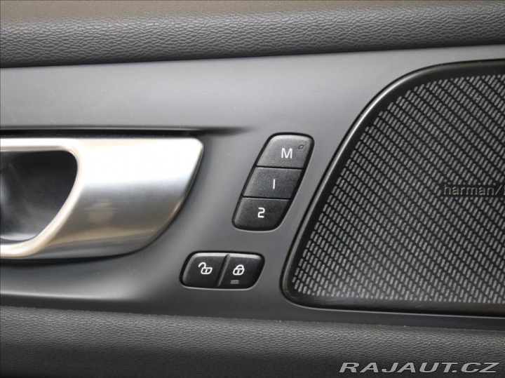 Volvo S60 2,0 B5 AWD Ultimate Dark 2024