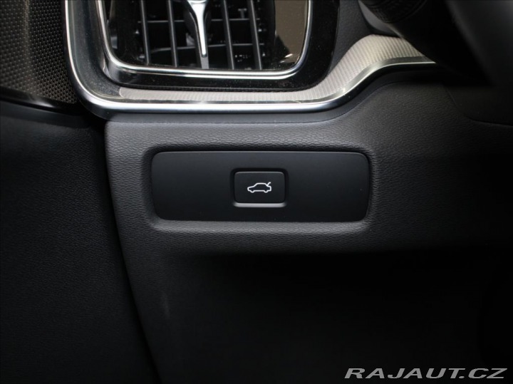 Volvo S60 2,0 B5 AWD Ultimate Dark 2024