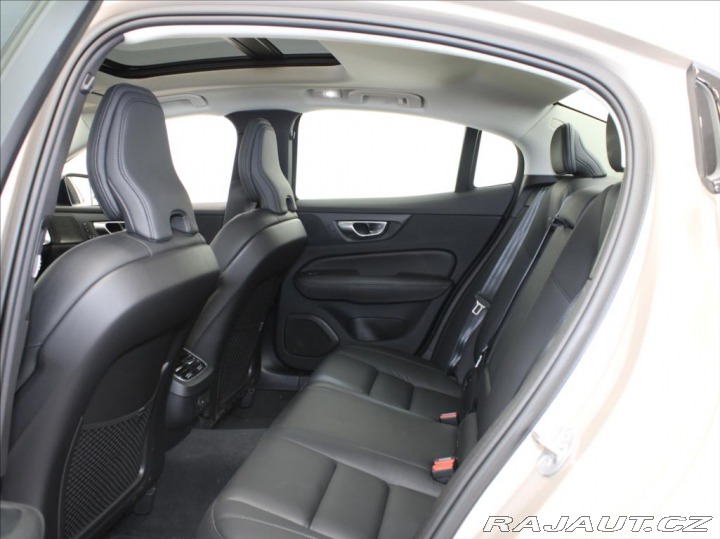 Volvo S60 2,0 B5 AWD Ultimate Dark 2024