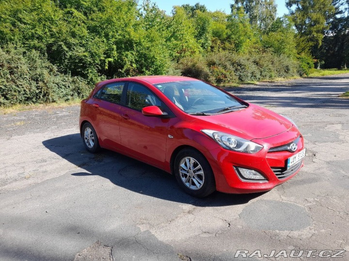 Hyundai i30 1,4   rv. 2015 , STK do 1 2015