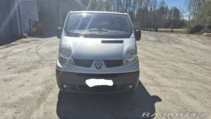 Renault Trafic 2,0   long 2010