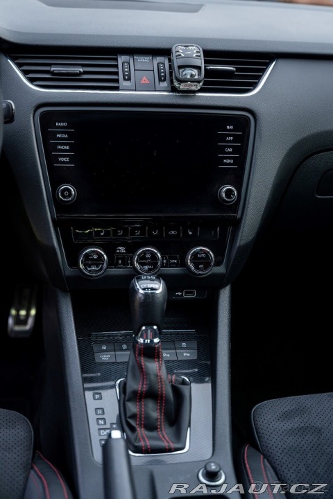 Škoda Octavia 2,0   RS TDI 4x4 DSG 1800