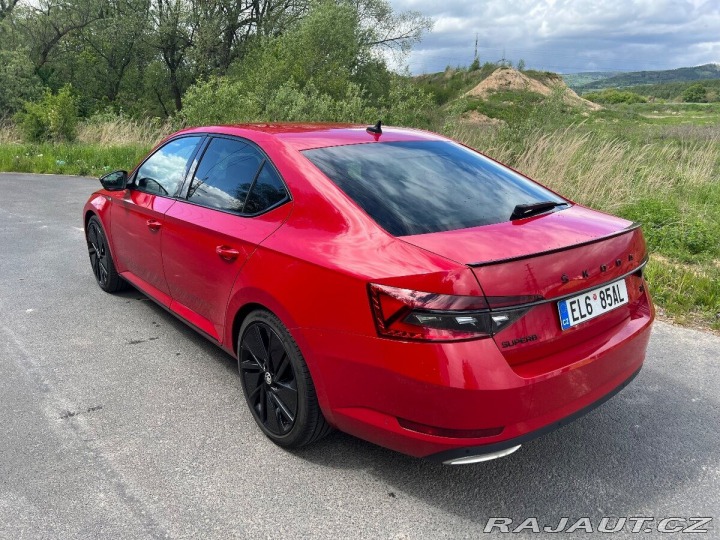 Škoda Superb Sportline iV 2021