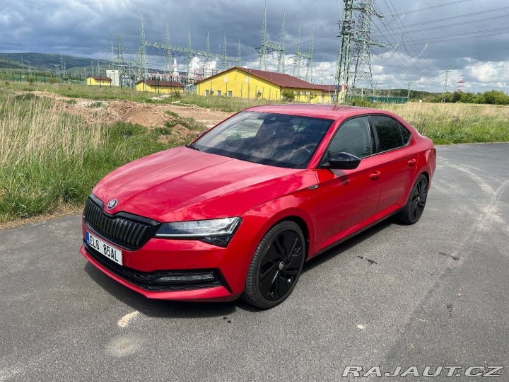 Škoda Superb Sportline iV 2021