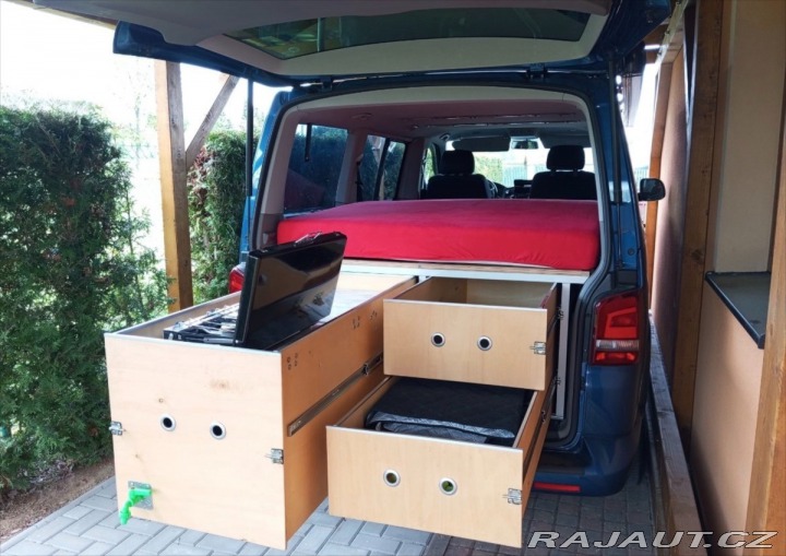 Volkswagen Caravelle 2,0   TDI - 103 KW. DSG - 1800