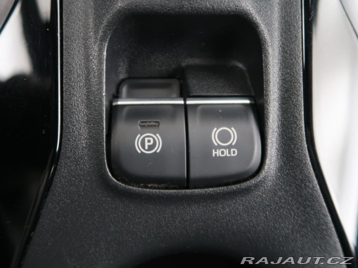 Toyota Corolla 2.0,Hybrid,CZ,1Maj,Comfor 2022