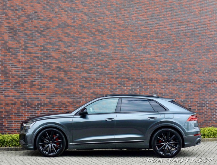 Audi Q8 60 TFSIe Quattro | Ťažné 2021