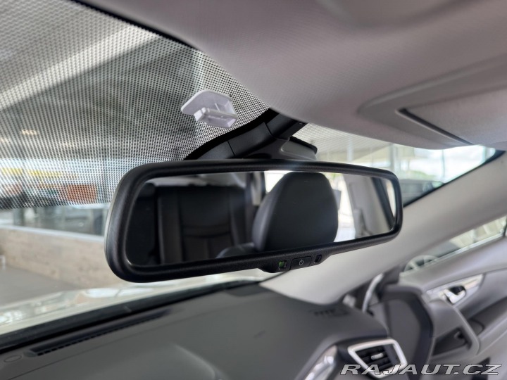 Nissan X-Trail 1,6dCi 96kW*TEKNA*Max.Výb 2017