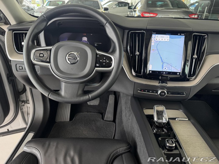 Volvo XC60 T6 AWD*Recharge Plus*Odvě 2022