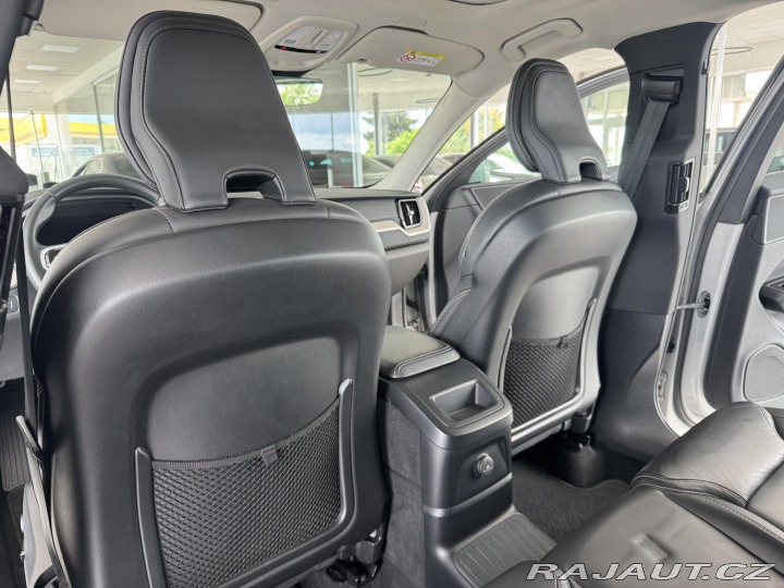Volvo XC60 T6 AWD*Recharge Plus*Odvě 2022