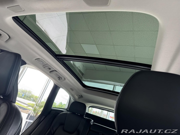 Volvo XC60 T6 AWD*Recharge Plus*Odvě 2022