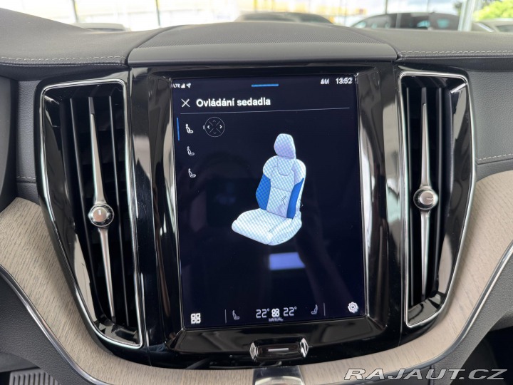 Volvo XC60 T6 AWD*Recharge Plus*Odvě 2022