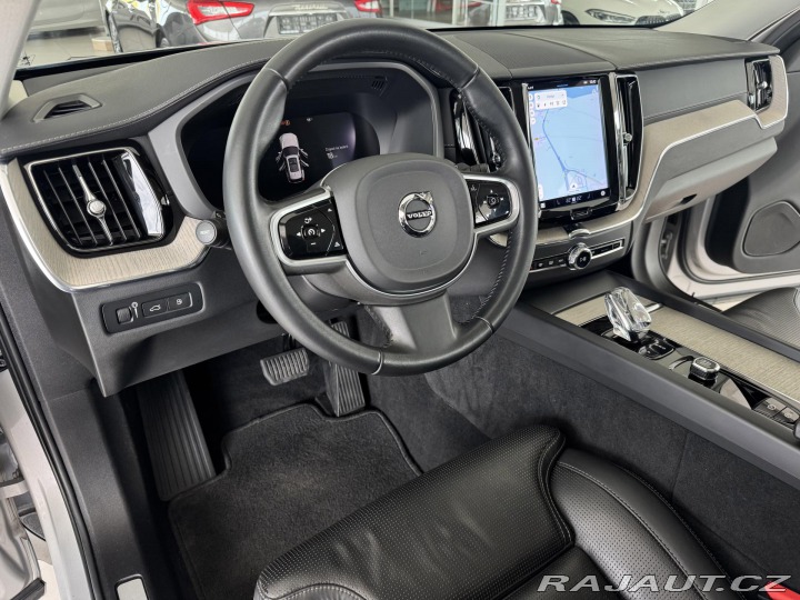 Volvo XC60 T6 AWD*Recharge Plus*Odvě 2022