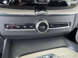 Volvo XC60 T6 AWD*Recharge Plus*Odvě 2022