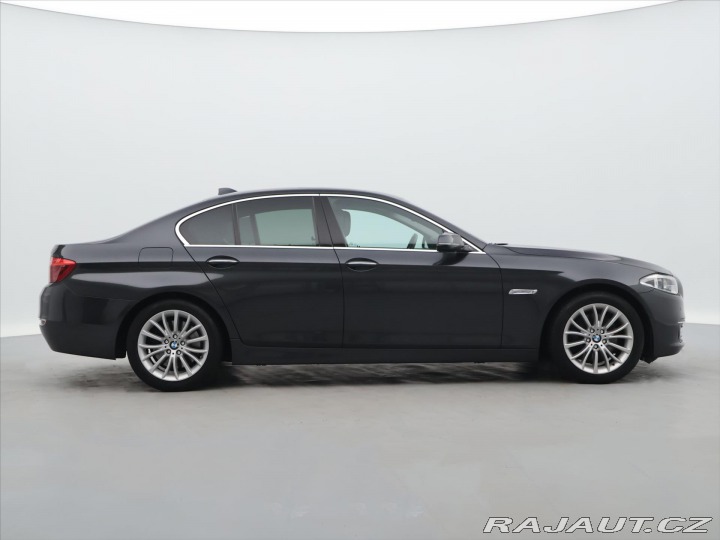 BMW 5 3,0 D 190 kW X-Drive Luxu 2016