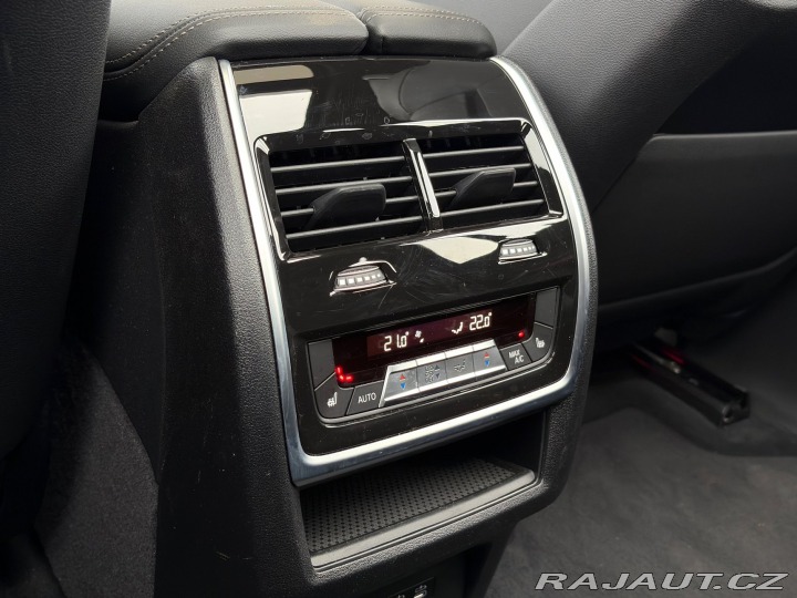 BMW X5 M60i 2025