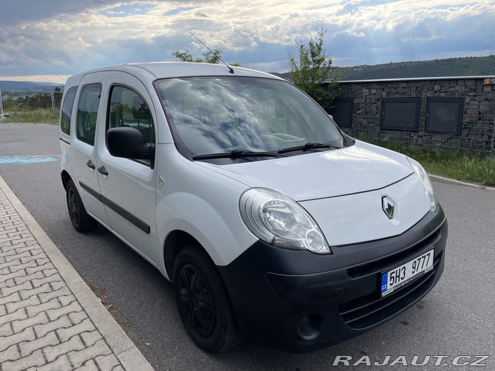 Renault Kangoo pro převoz vozíčkáře 2013