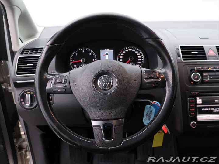 Volkswagen Touran 2,0 TDI 103kW Highline Ta 2011