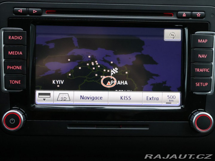 Volkswagen Touran 2,0 TDI 103kW Highline Ta 2011