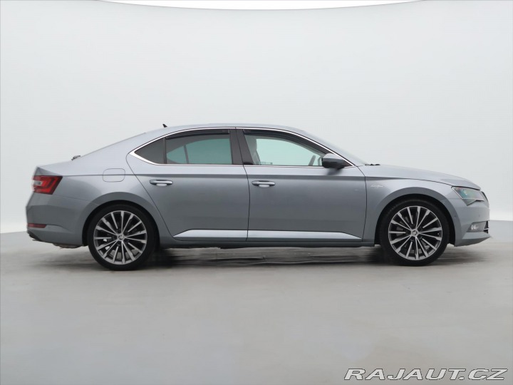 Škoda Superb 2,0 TSI 206kW DSG 4x4 CZ 2015
