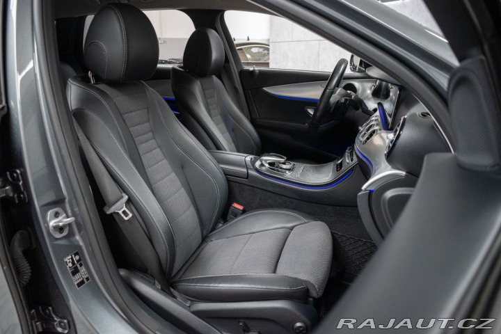 Mercedes-Benz E E 220d REZERVACE 2019